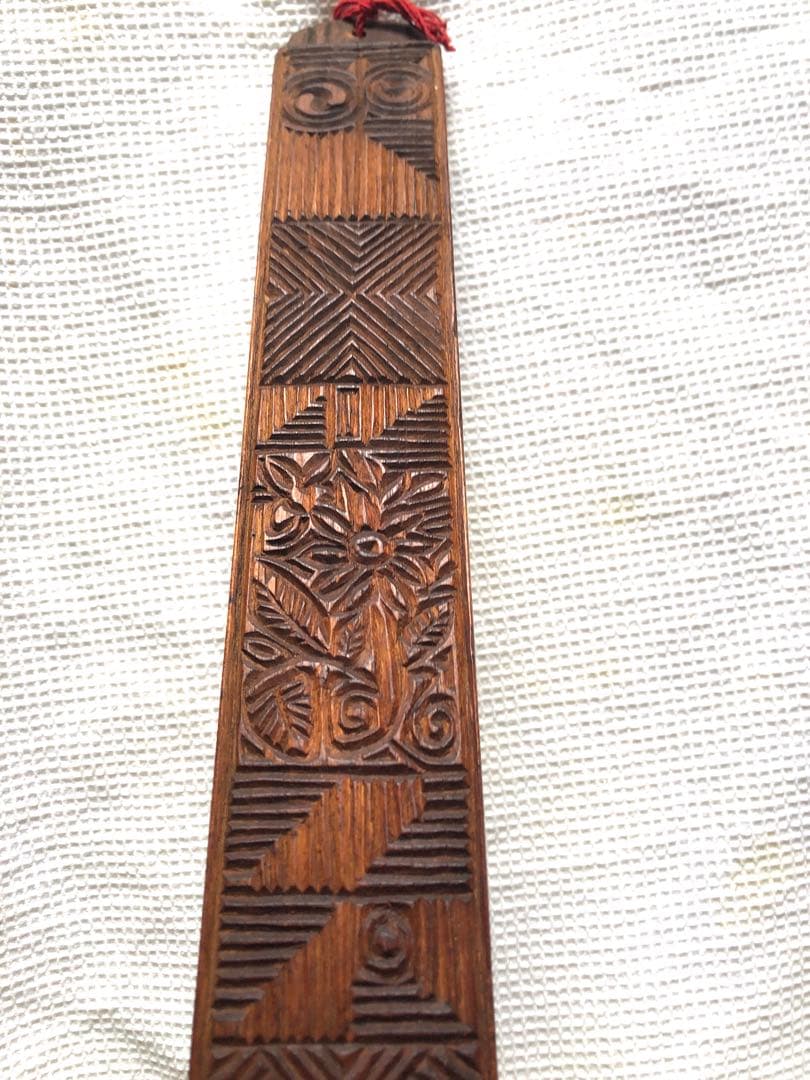 値下げしました。韓国呼び名は李朝時代のトクサル(餅型用押し型)