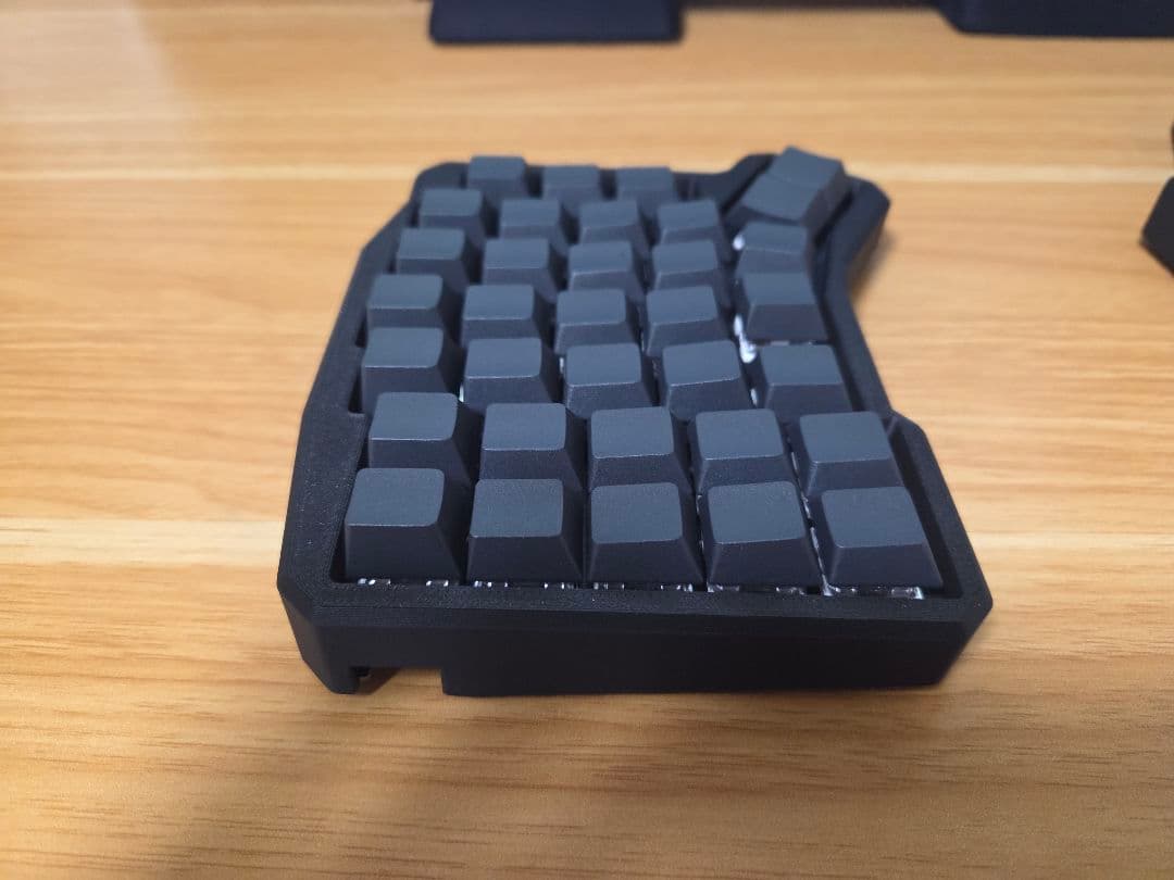 【分割キーボード】Ergo68【ケース付き】