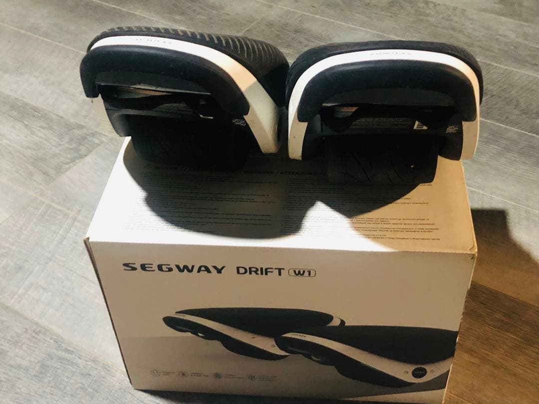 セグウェイ ナインボット(Segway-Ninebot) Drift W1