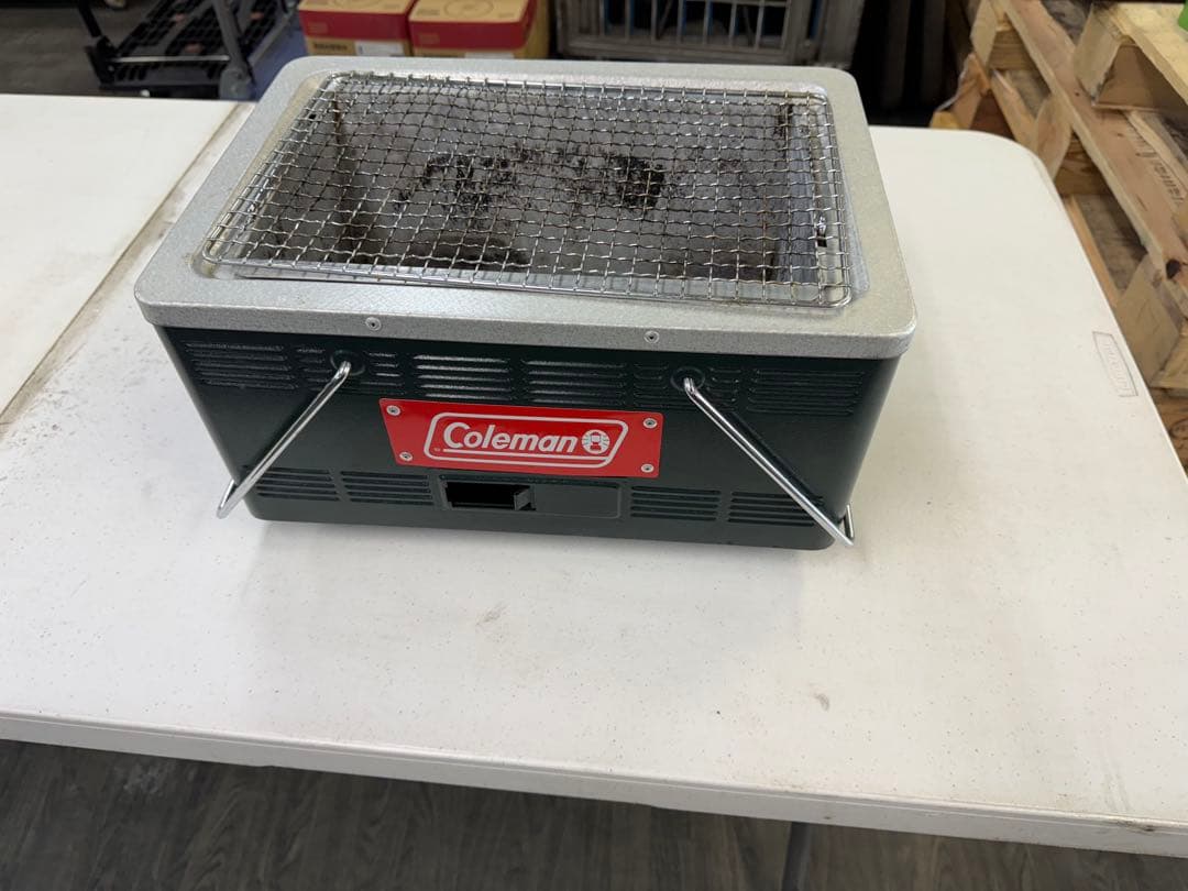コールマン4つ折りテーブル　チャコールグリルセット