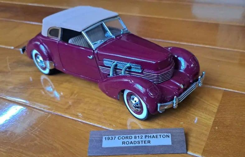 フランクリンミント　1937 Cord 812 Phaeton Roadster