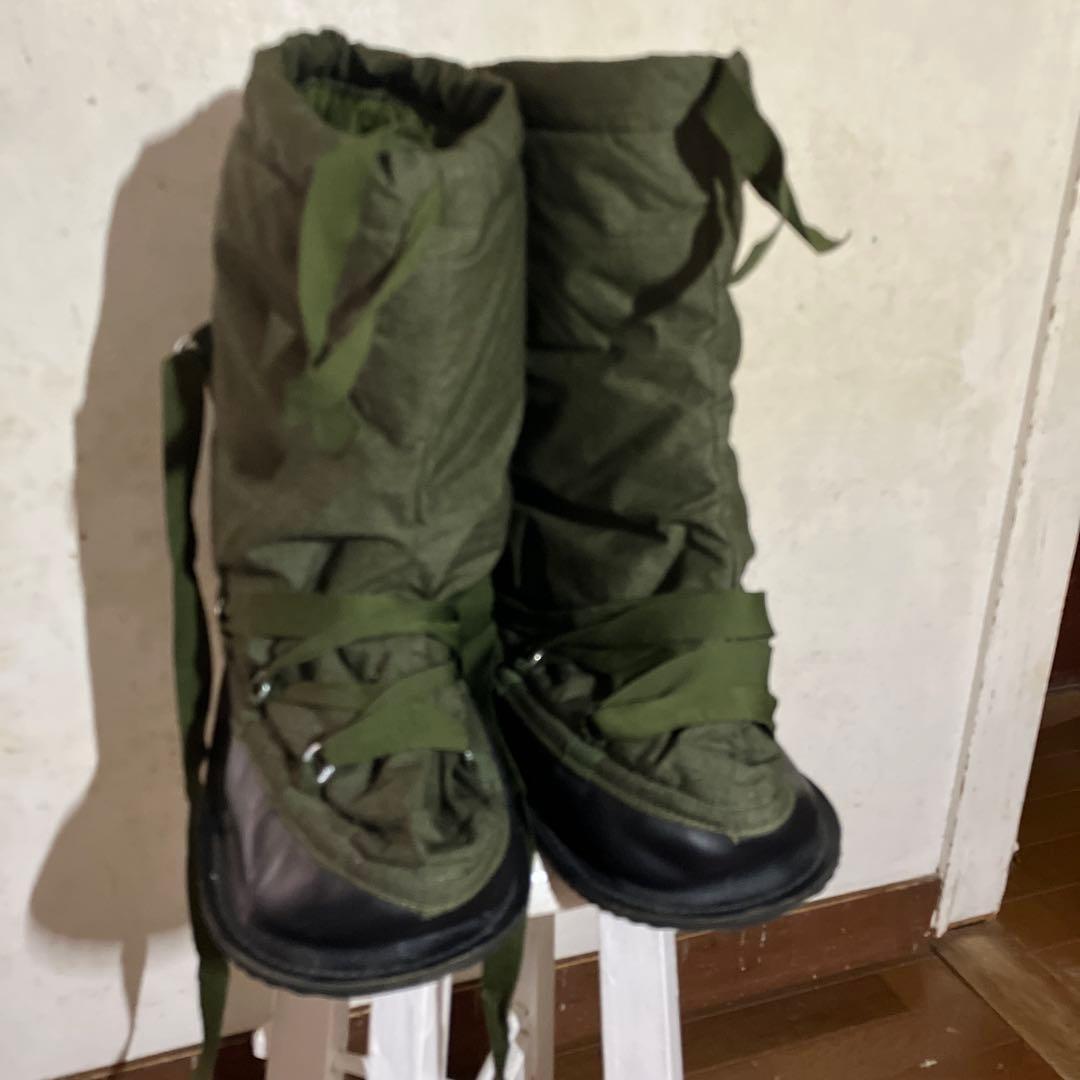 スウェーデン国防軍 オーバーシューズ 中綿ブーツ マクラックブーツ