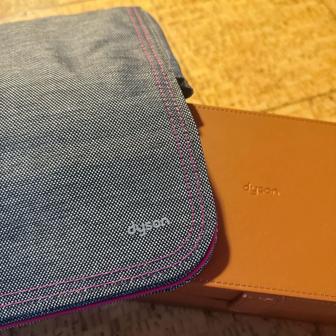 ヘアドライヤー Dyson Airwrap Volume + Shap