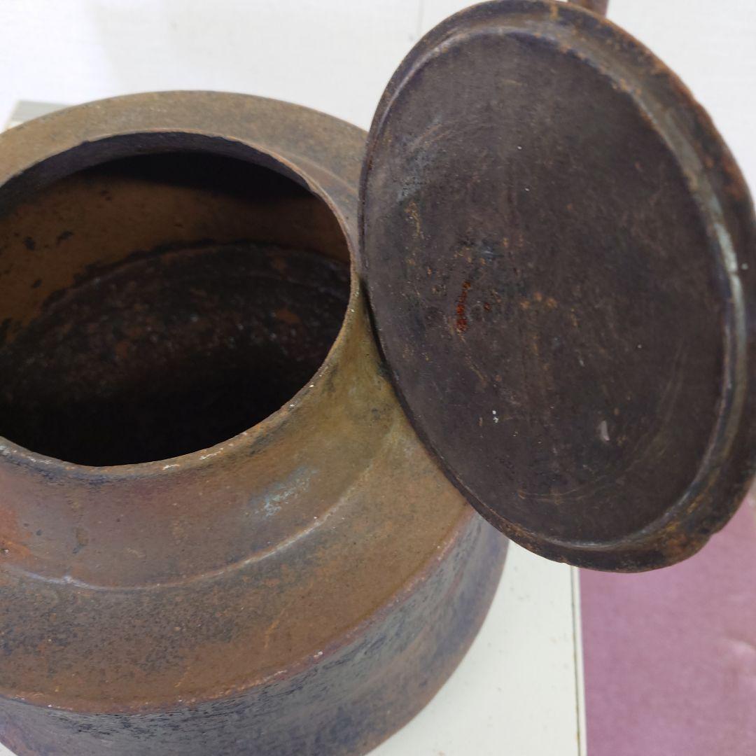 黒色 鉄瓶 装飾模様付き