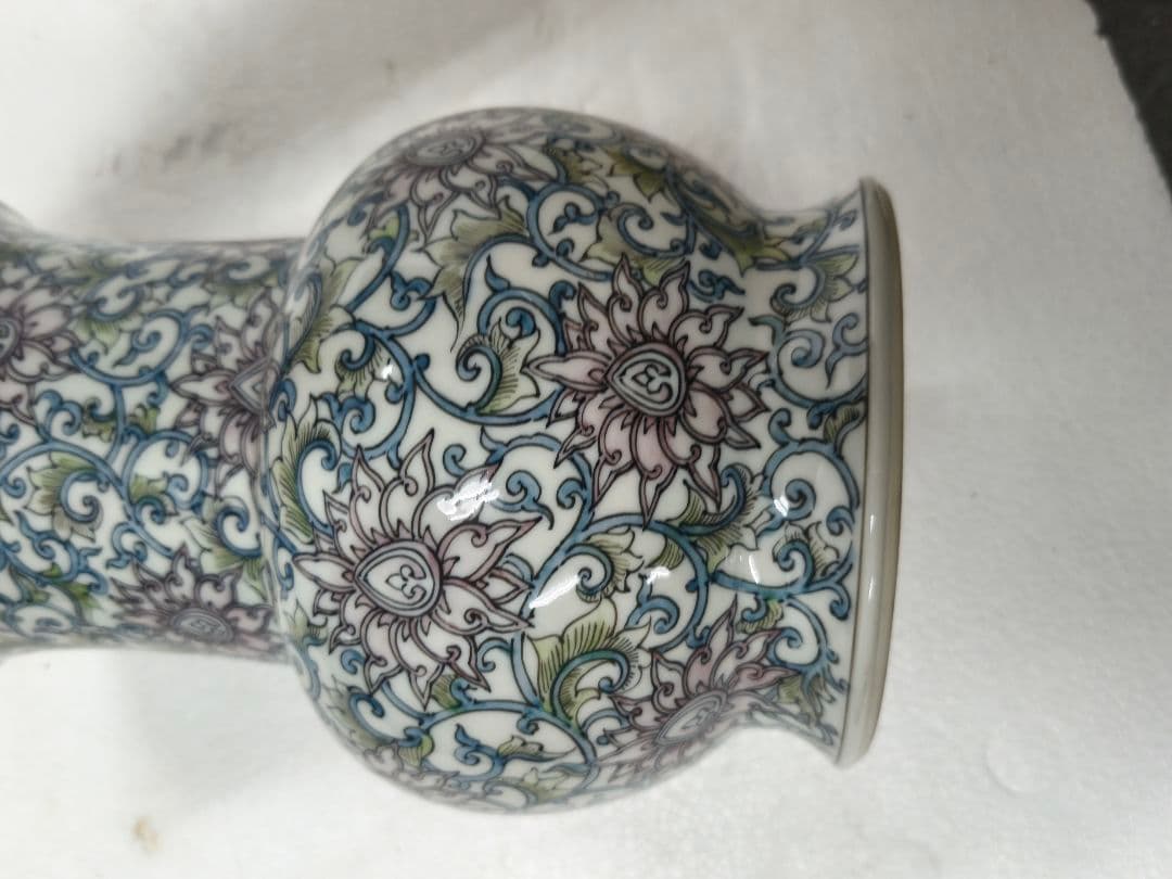 『河本礫亭』作　色絵染付華唐草図花瓶☆高30ｃｍ　磁彩/彩色　大型　花器　飾壷