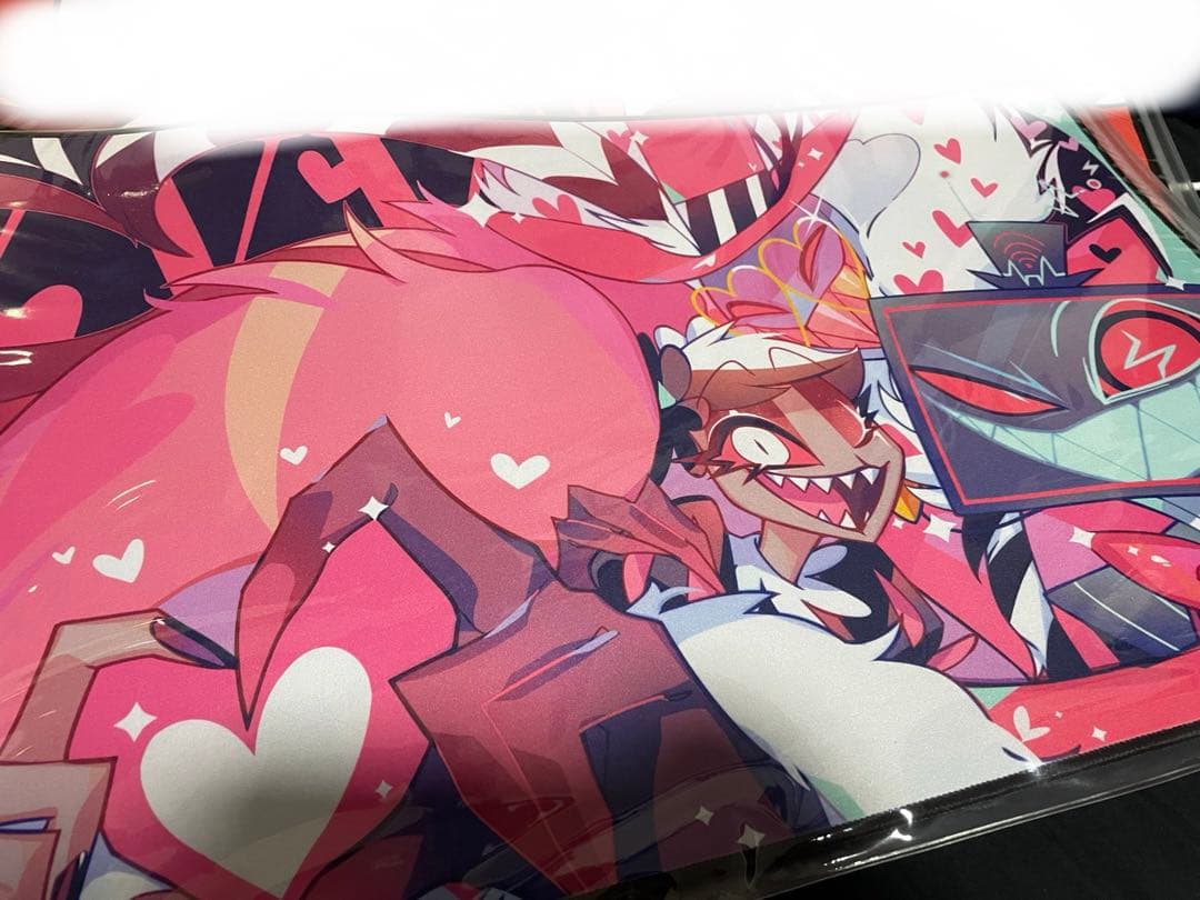 ハズビンホテル　プレイマット　Vees ヴォックス　ヴァレンティノ