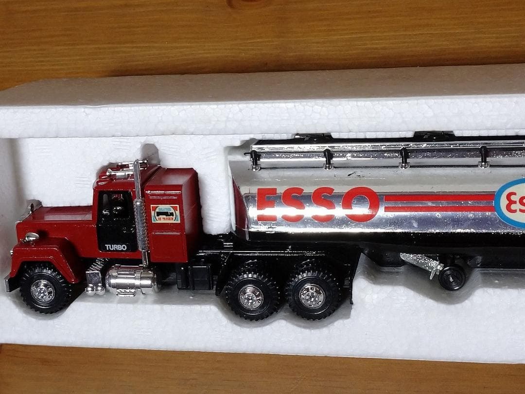 ダイヤペット　ミニカー2台セット　T55タンクローリー＆T54キャリアカー