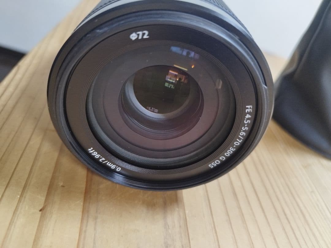 SONY SEL70300G純正レンズ 付属品あり