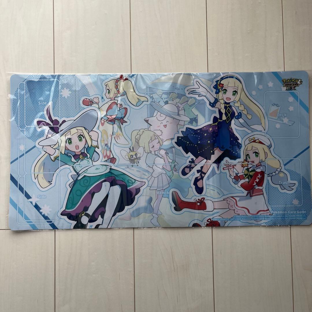 ポケマスEX 特製プレイマット おしゃれを楽しむリーリエ
