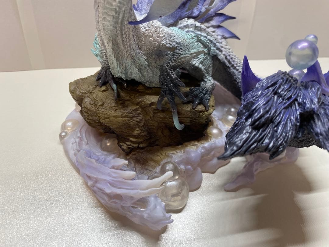 【クリエイターズモデル】焔狐竜 タマミツネ希少種　モンスターハンター　フィギュア