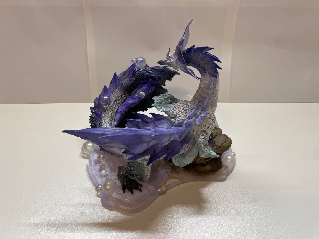 【クリエイターズモデル】焔狐竜 タマミツネ希少種　モンスターハンター　フィギュア