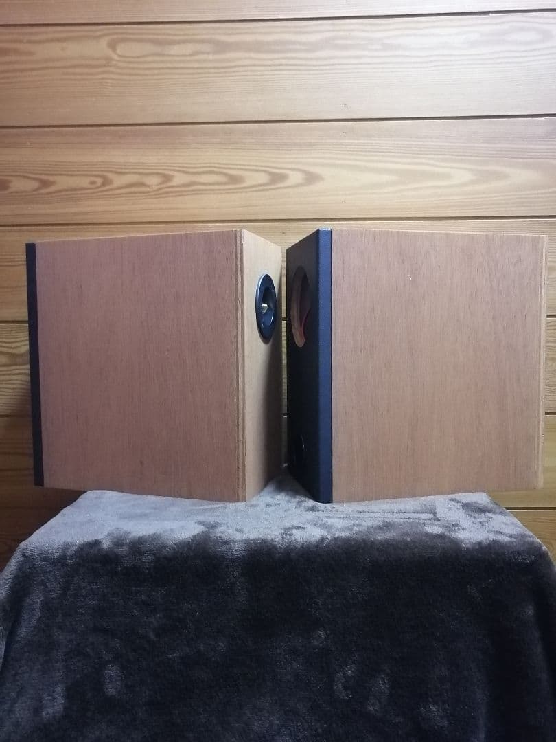 自作10cmスピーカー用エンクロージャー4段バスレフ型ペア