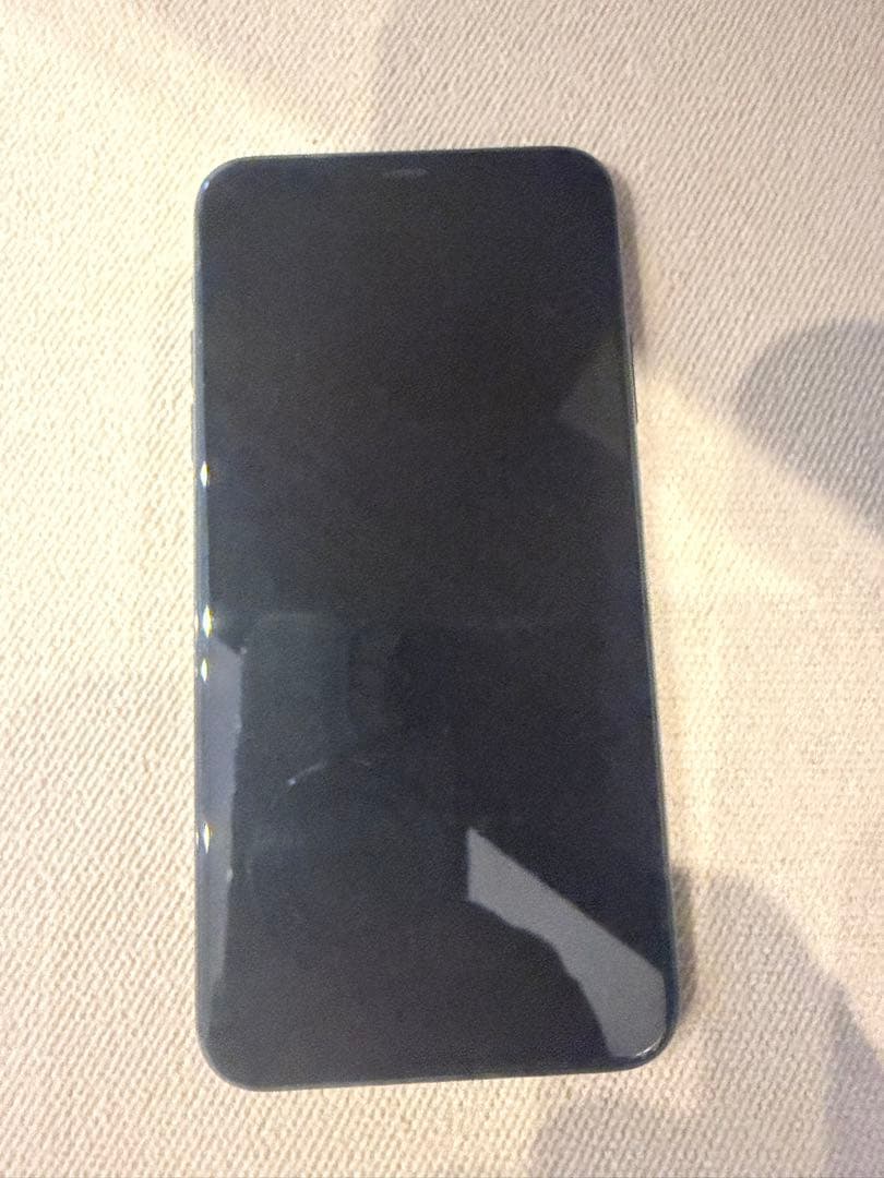 Apple iPhone 11 Pro Max 256G simフリー　ケース付