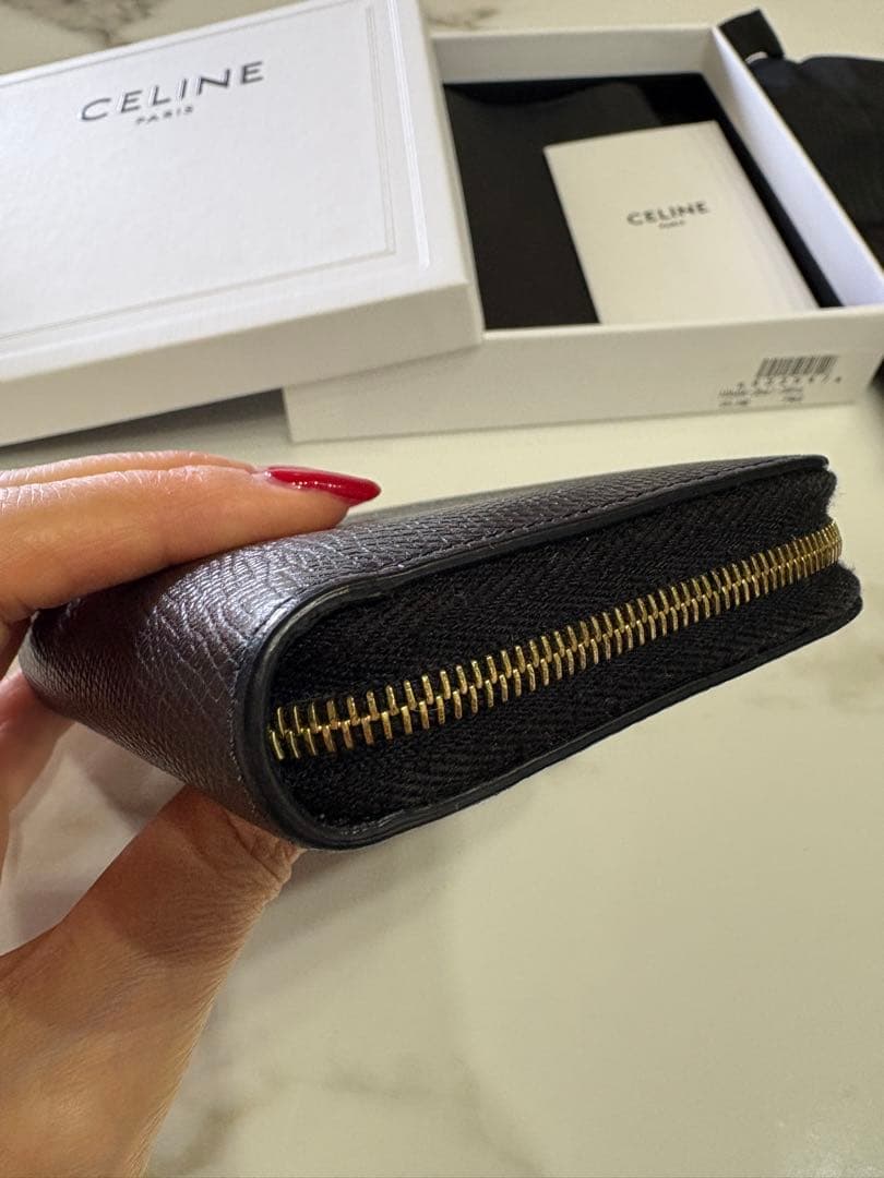 CELINE ブラックレザー 二つ折り財布