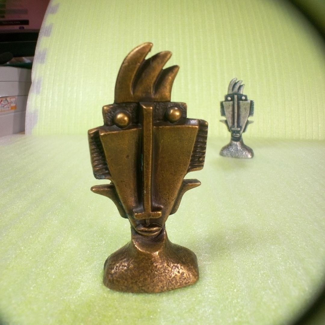 アンティーク調な絵画みたいな置物　フォトスタンド　ペーパーウェイト　2個セット