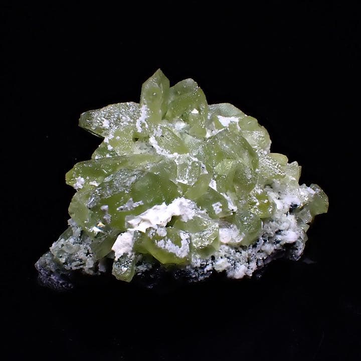 【パキスタン/バルチスタン産】スフェーンの群晶