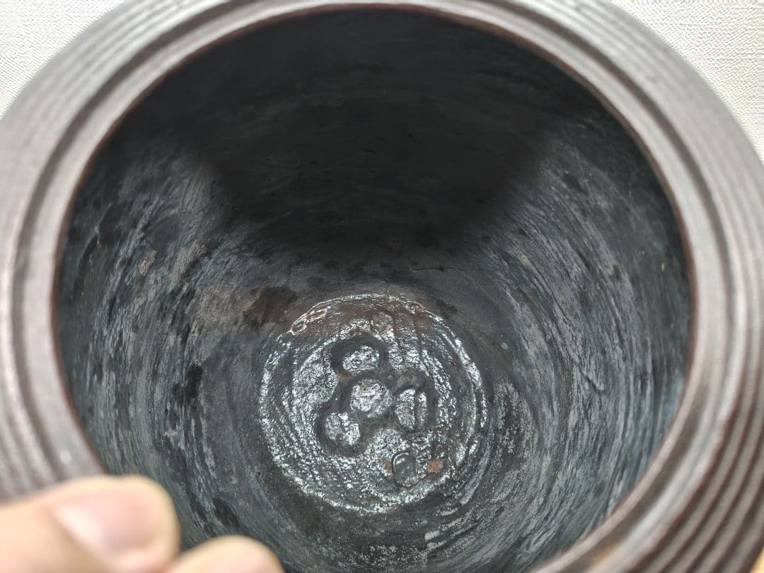 送料込【逢絢亭】茶道具 釜 風炉釜 筒釜 姥口釜 糸目模様 横倉嘉山 共箱入り