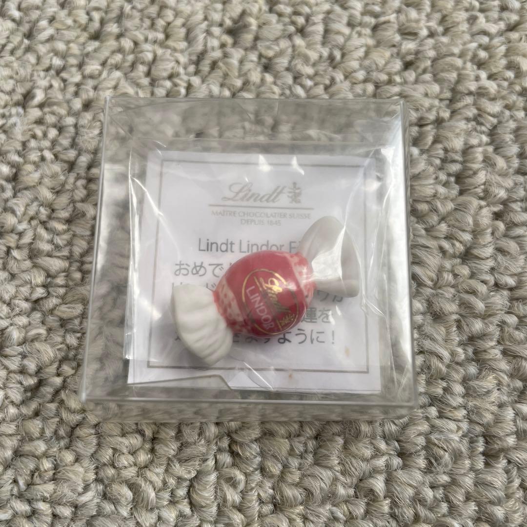 リンツ リンドール フェーヴ フェーブ リンドールミルク 赤