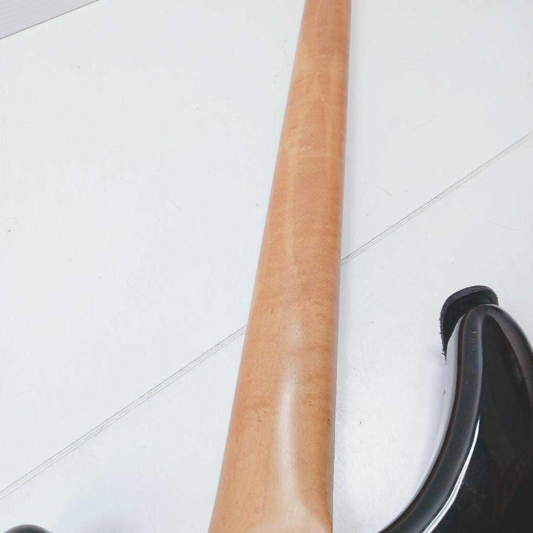 P493 フェルナンデス ベース