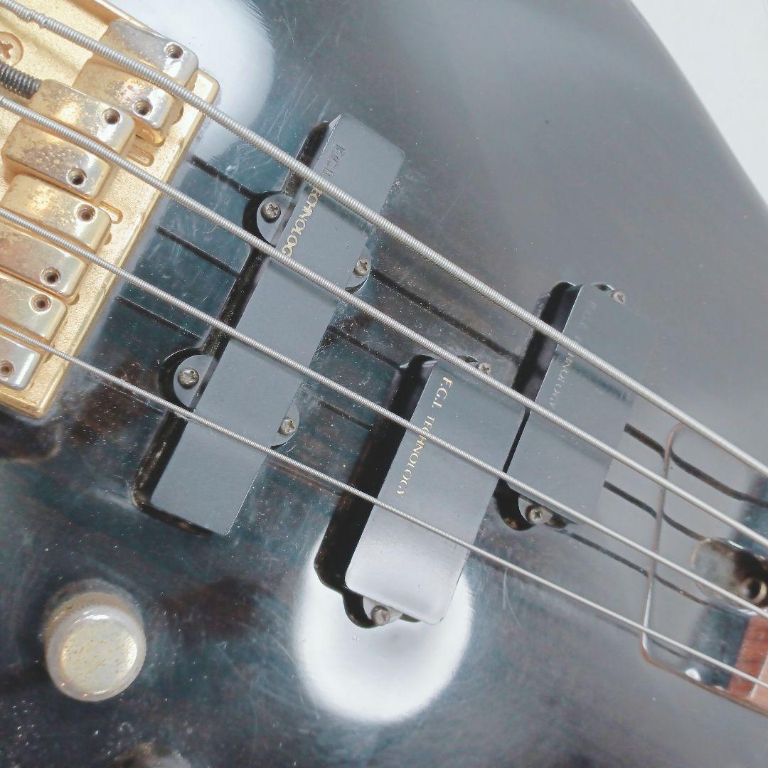 P493 フェルナンデス ベース