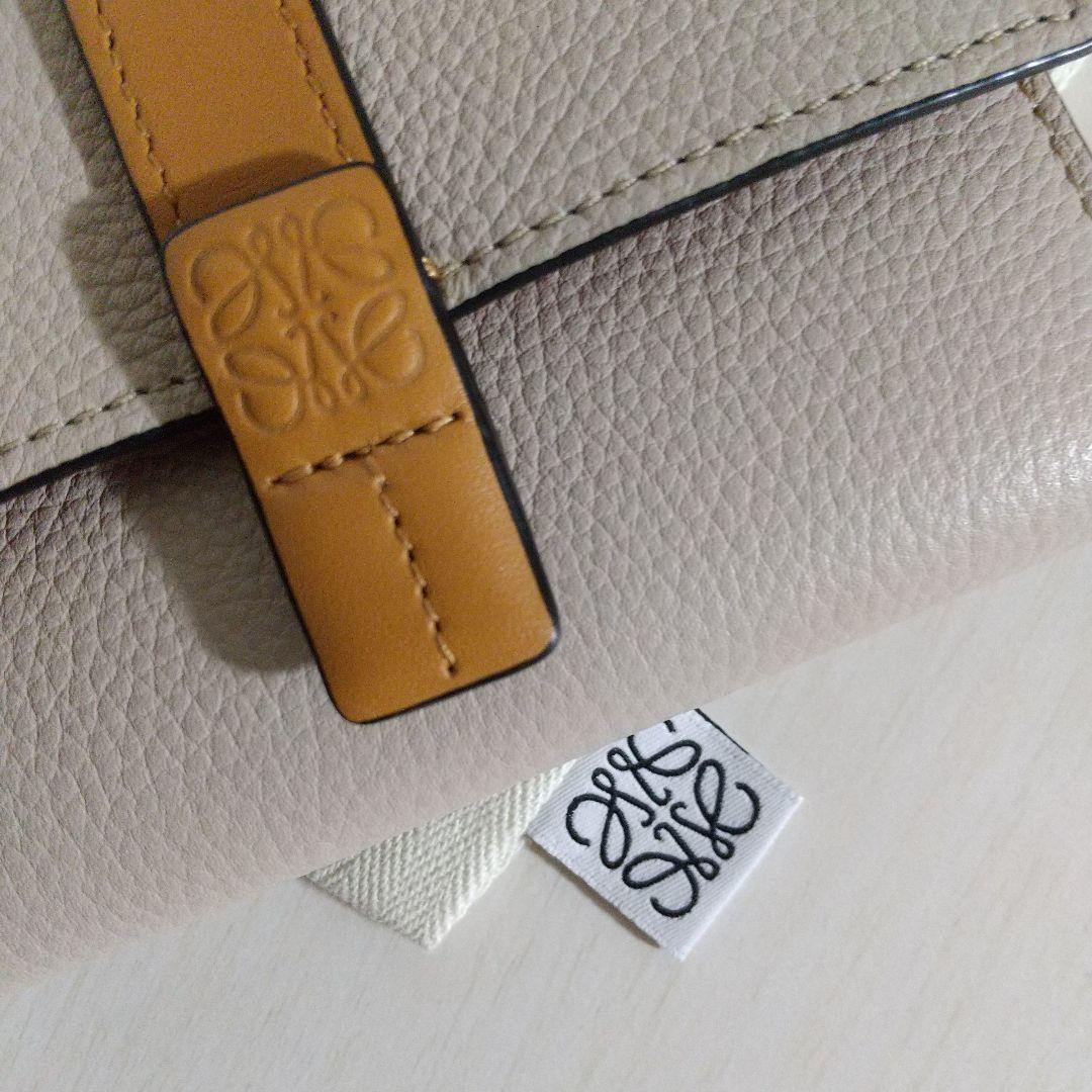 LOEWE バーティカルウォレット 折り財布
