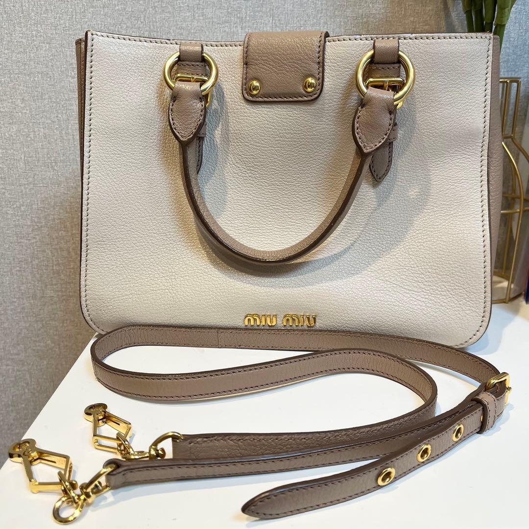 miumiu ミュウミュウ ハンドバッグ マドラス レザー ベージュ ブラウン