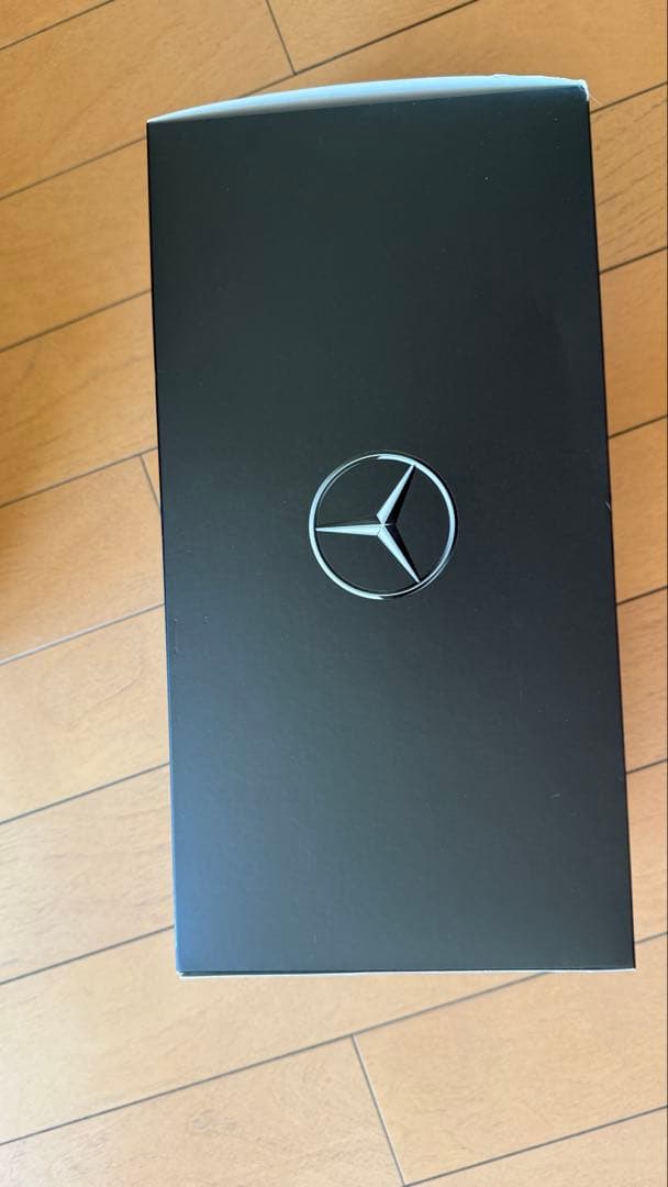 新品ミニカー 1/18メルセデス ベンツGクラス ノレブNOREV 1/18