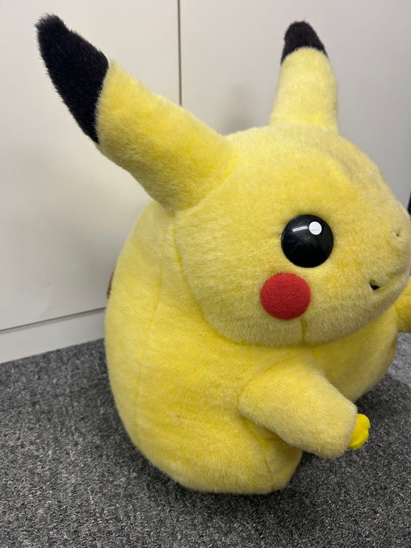 最終値下げ！　レア　希少　等身大　初期　ピカチュウ ぬいぐるみ　トミー　１／1