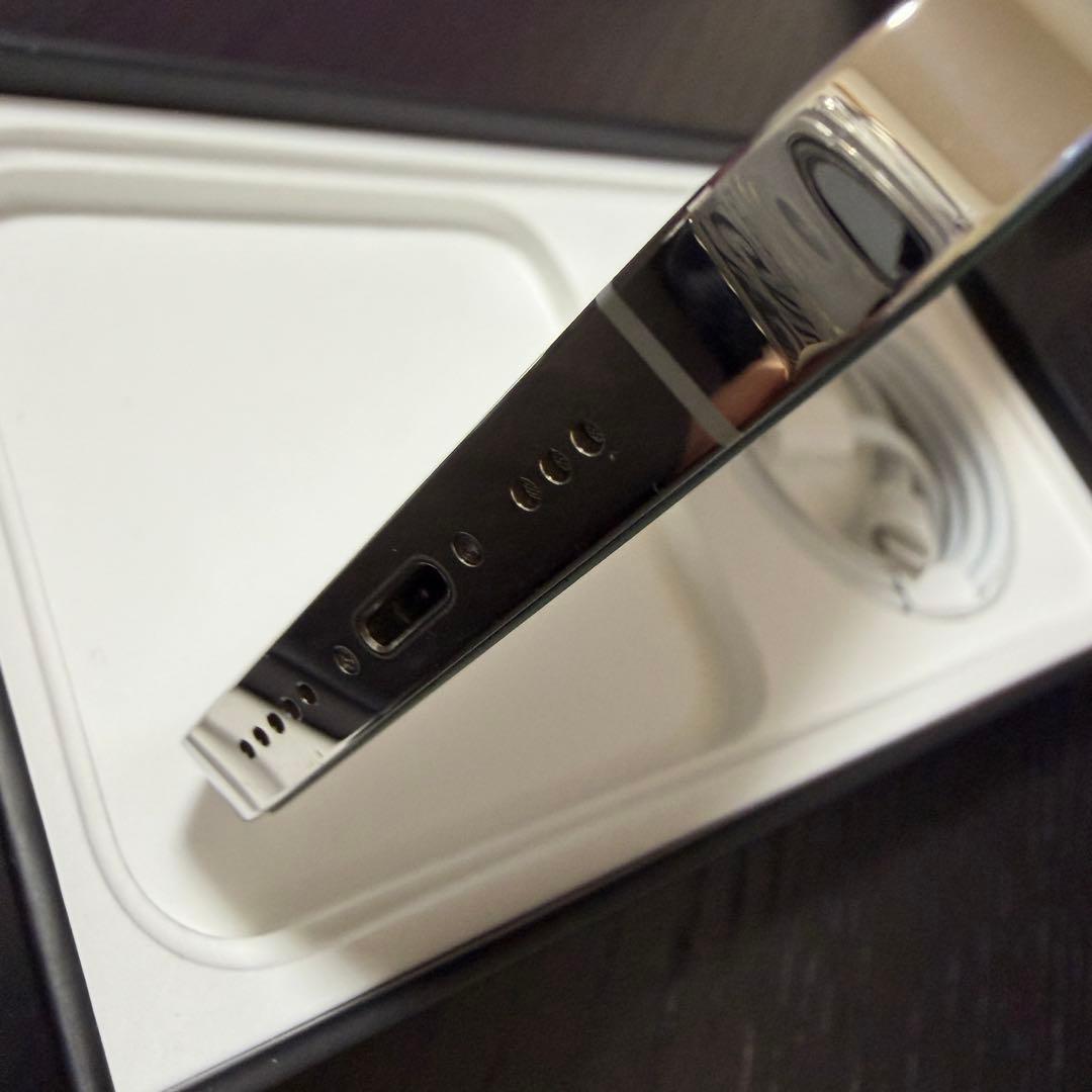 iPhone 12 Pro 256GB SIMフリー シルバー 箱 ケーブル付