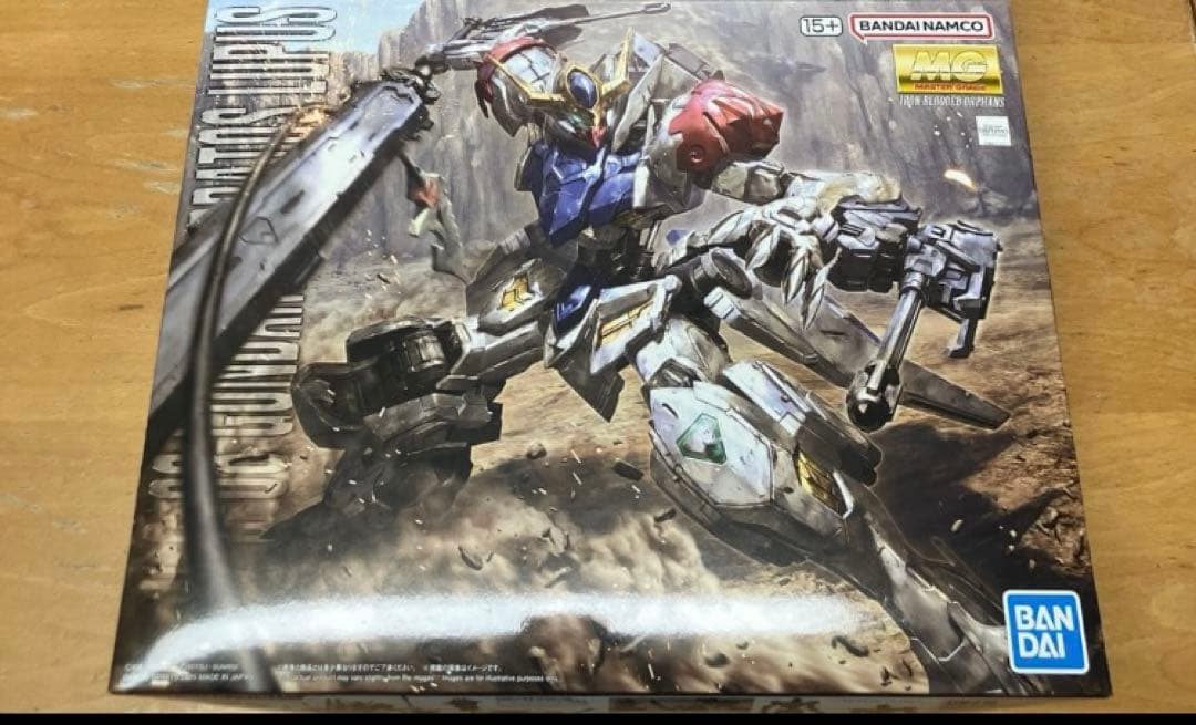 MG マスターグレード　ガンダム　バルバトスルプス　鉄血のオルフェンズ　ガンプラ