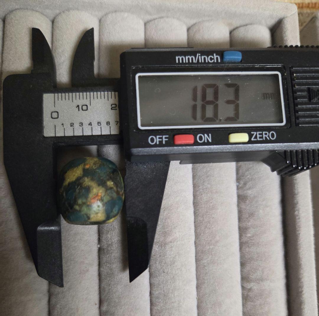 009　ビーズ　古代ジャワ玉　ジャワ島東部で出土　！