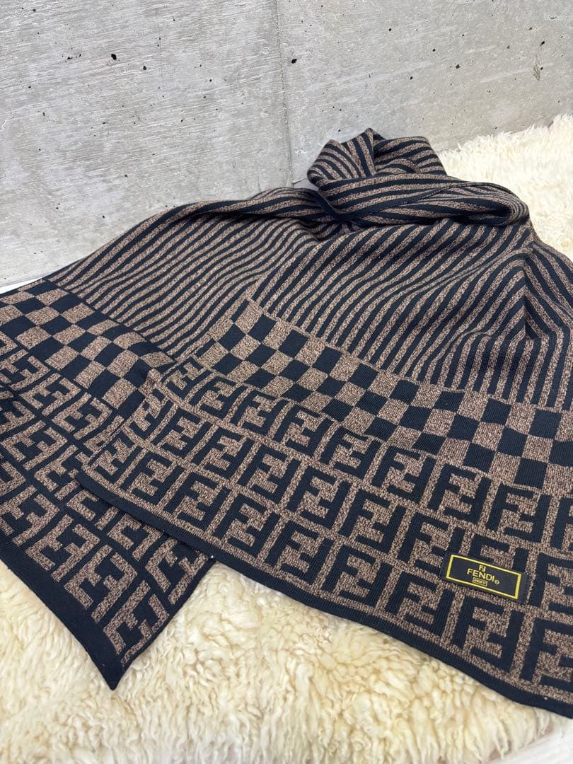 美品 イタリア製 FENDI ズッカ ウールニットマフラー ストール ジャケット