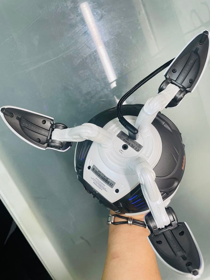 GravaStar Bluetoothスピーカー(ホワイト) 通電のみ