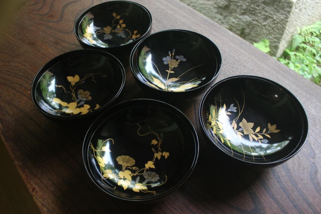 小傷有！時代黒漆に極上草花蒔絵の映える煮物椀5点（検輪島塗京塗蒔絵椀雑煮椀