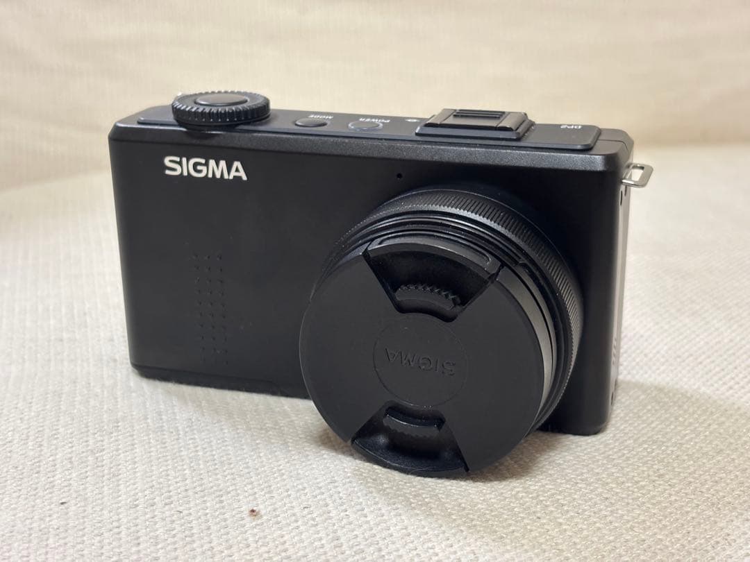 SIGMA DP2 Merrill (クローズアップレンズ付き)