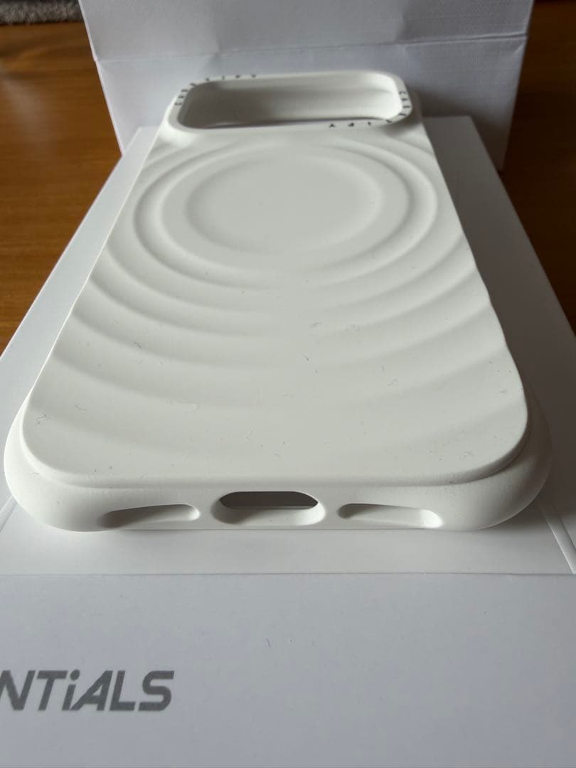 新品✳︎ケースティファイ　ウェーブシリコンケース　iPhone17pro