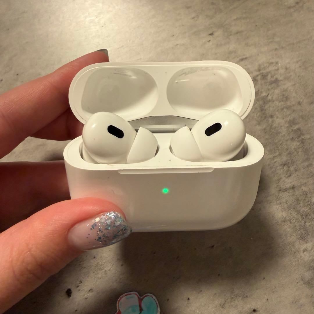 Apple AirPodspro2 本体 充電ケース付き