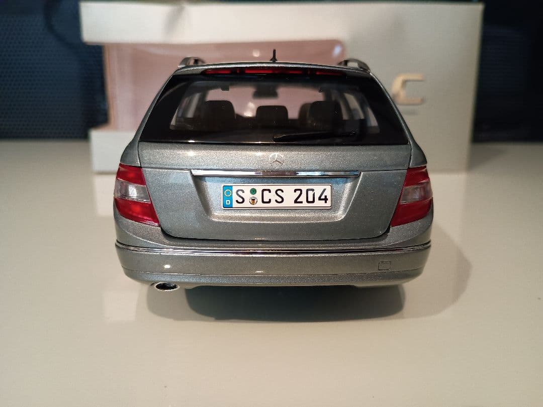 メルセデス特注 オートアート メルセデス ベンツ Cクラス ワゴン 1/18