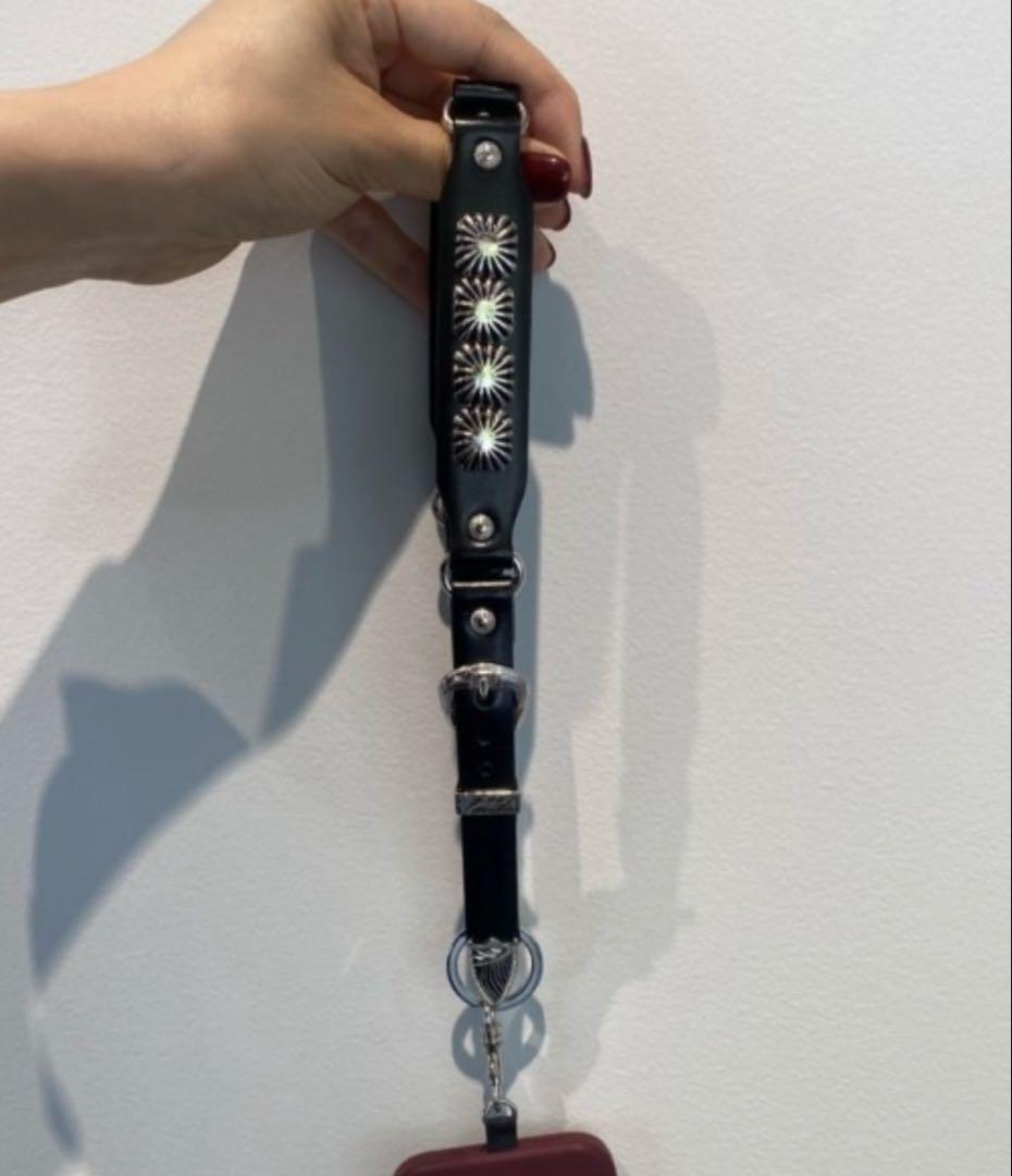 スマホアクセサリー TOGA TOO/LEATHER PHONE HANDLE STRAP