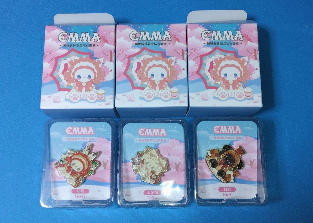 EMMA 秘境の森のお茶会 メタルピンバッジ
