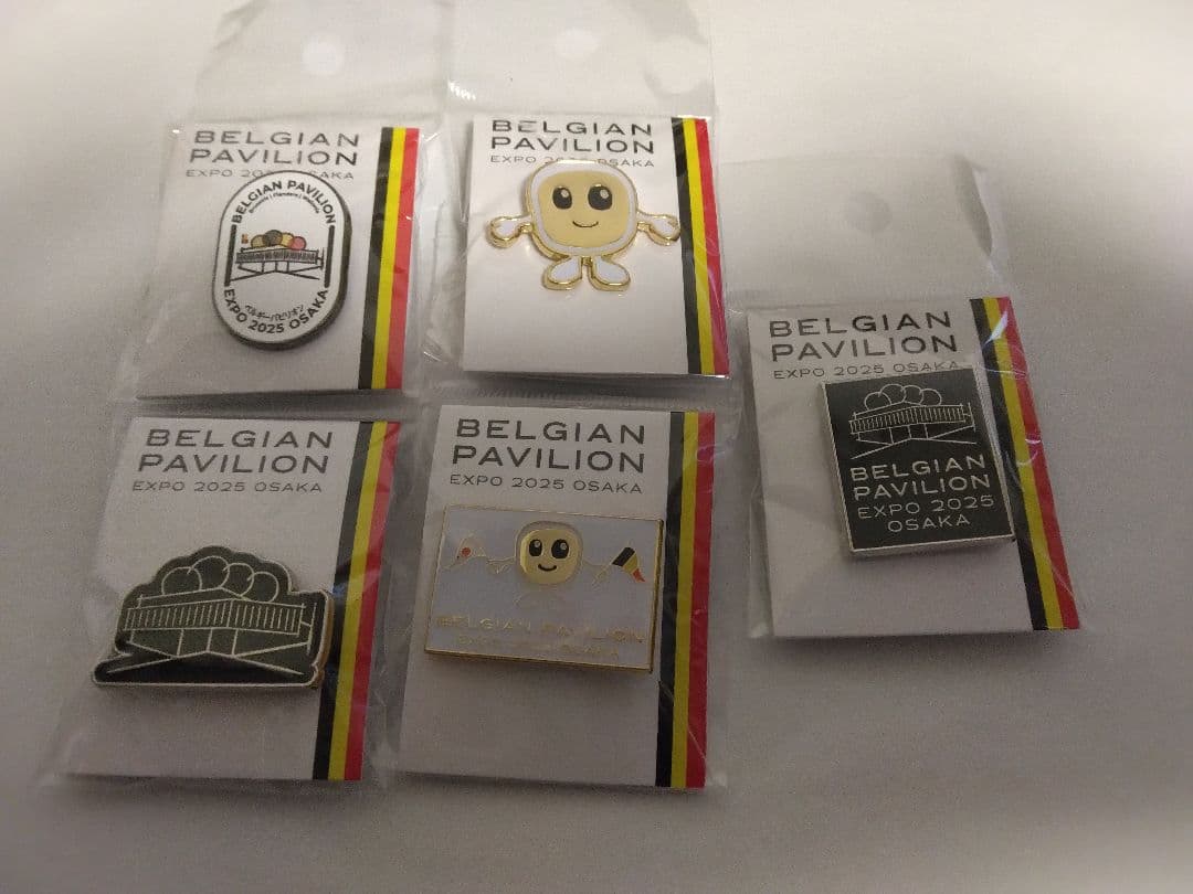 大阪関西万博　5種類　ピンバッジ　ベルギー　パビリオン　デザイン　オシャレ