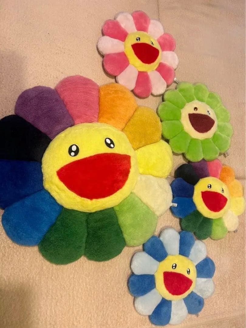 【正規品】期間限定値下げ‼️ カイカイキキ　クッション　セット売り