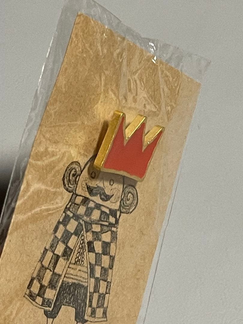 junaida 王冠ピンバッジ・当時物