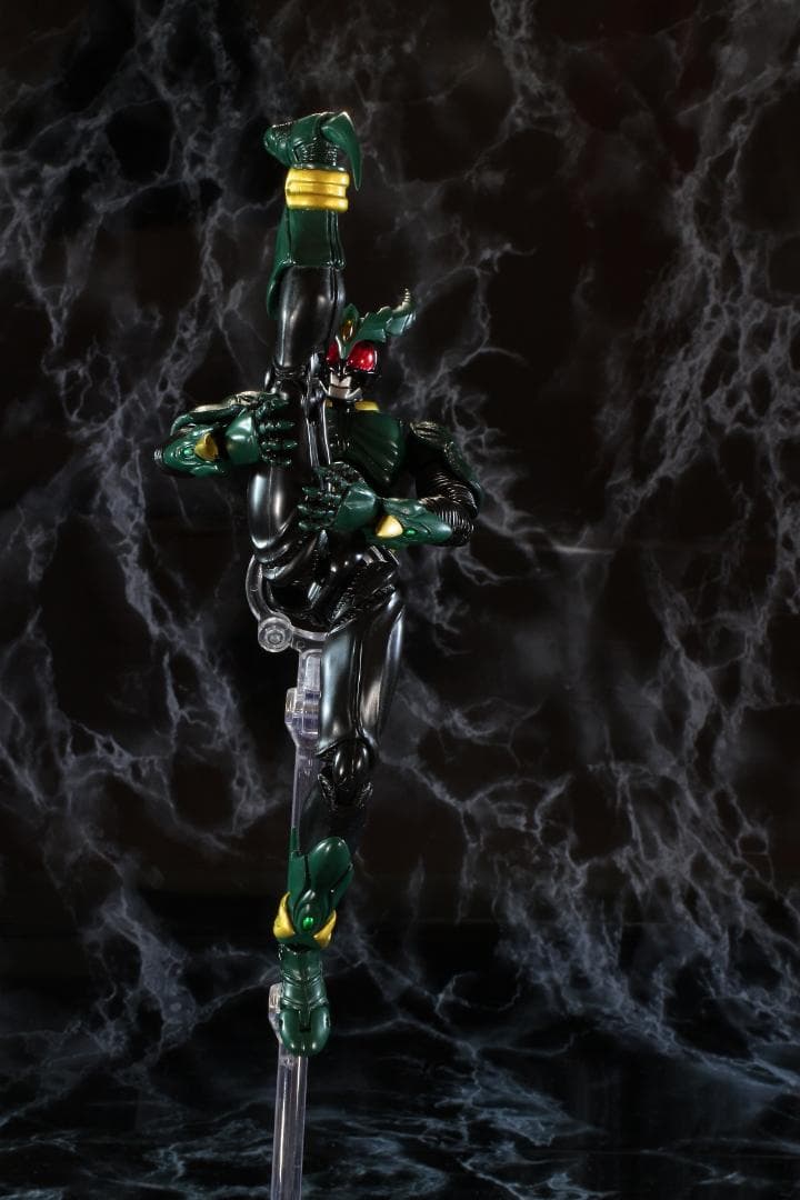 未使用 S.H.フィギュアーツ 仮面ライダーギルス &ギルスレイダー