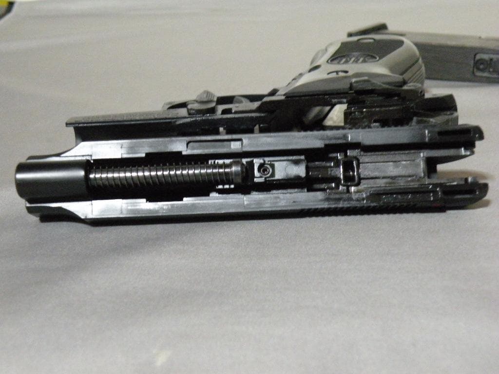 A*a様 ウエスタンアームズ ベレッタ M84F BB ブローバック WA M8