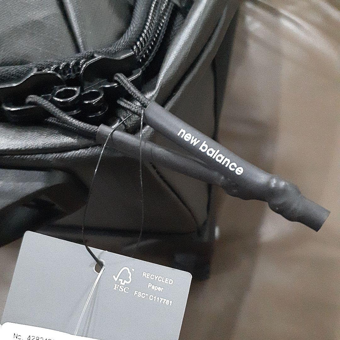 新品未使用☆ new balance キャリーバッグ