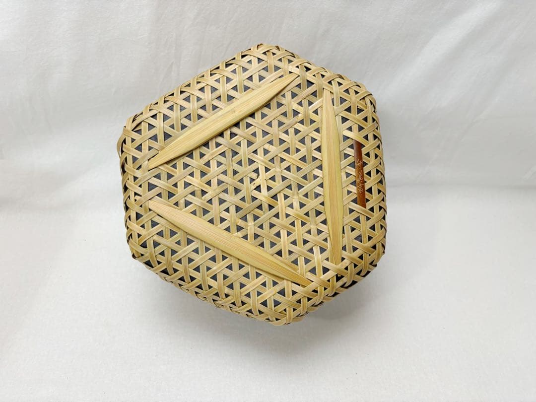 未使用 茶道具 平安 竹美斎作 利休好 鱗篭竹炭斗 刻印 炭取り 竹工芸 共箱