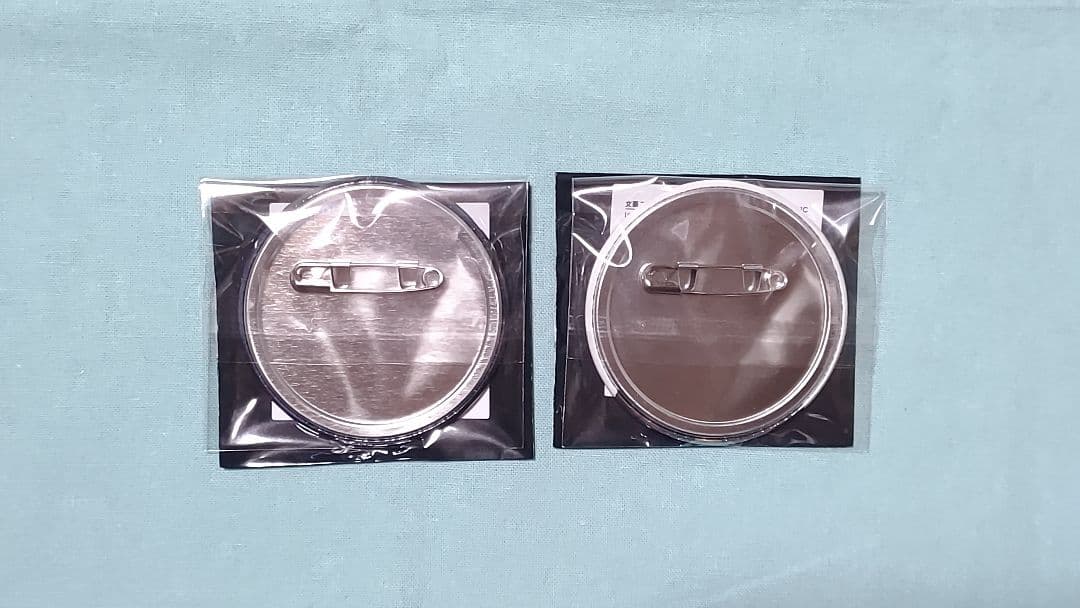 文豪ストレイドッグス AGF2020 限定 缶バッジ 太宰治 2種セット