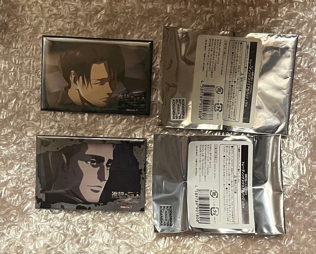 進撃の巨人 joypolis スクエア缶バッジ リヴァイ エルヴィン