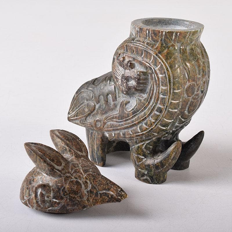 水芙蓉　中国　玉石彫刻　神獣型壷　V　R8307